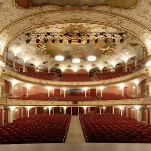 berlin-mal-anders-erleben-hier-tobt-das-leben.find-berlin-hotels.com/